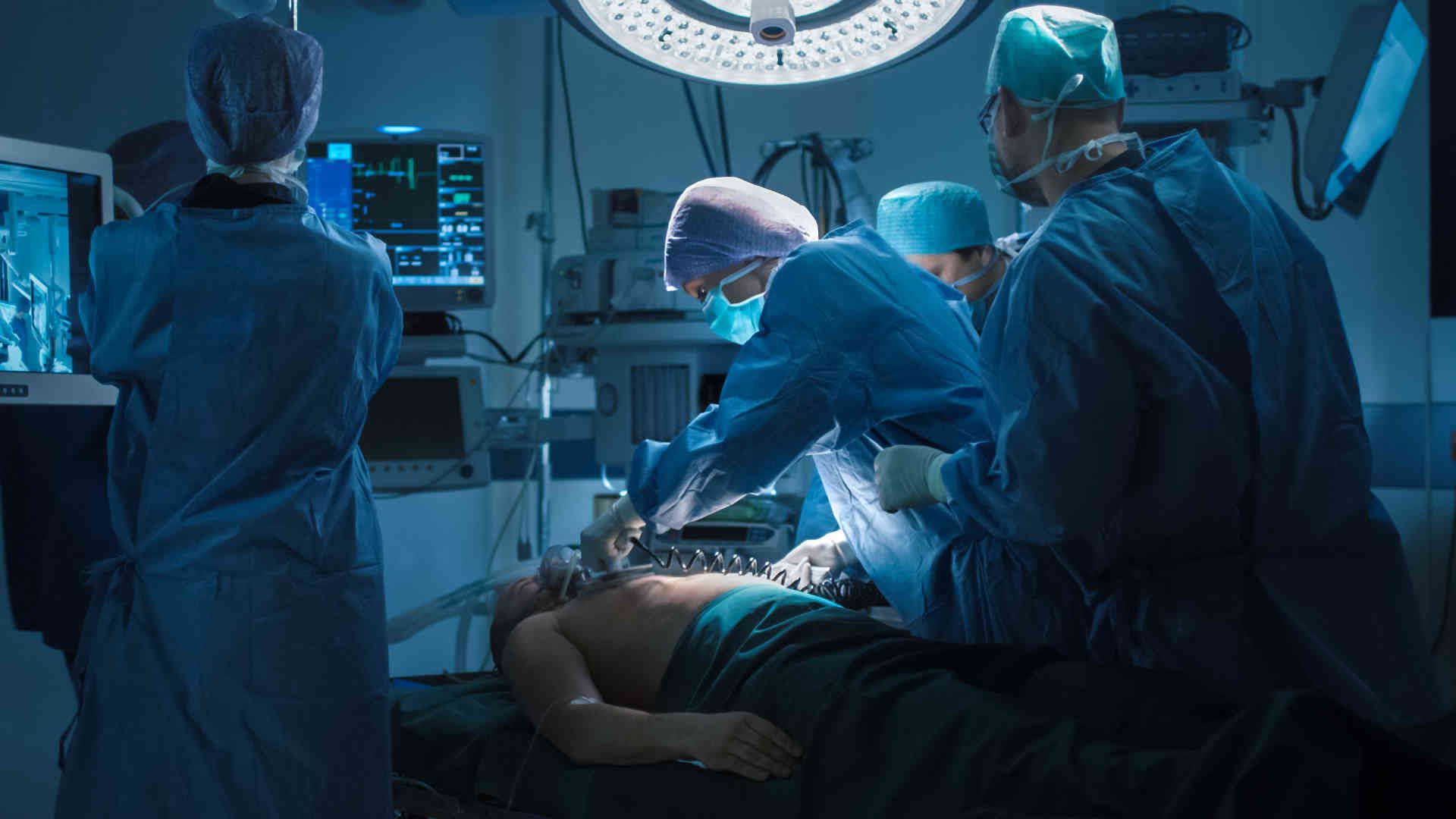 Ventilated ICU patient on dialysis